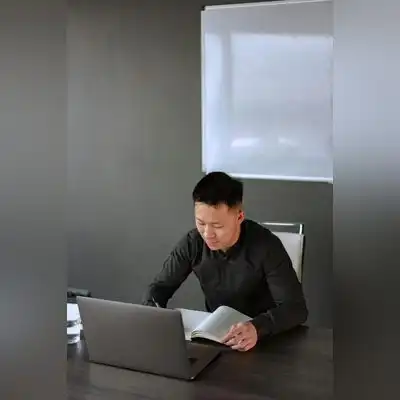 汪洋芳